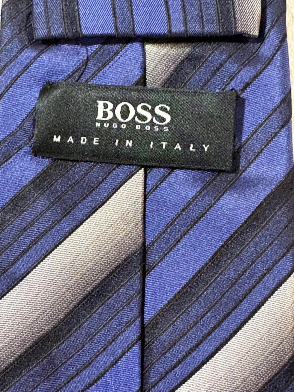 BOSS Hugo Boss 100% Silk Striped Tie Blue Grey Silver Black 3" Classic